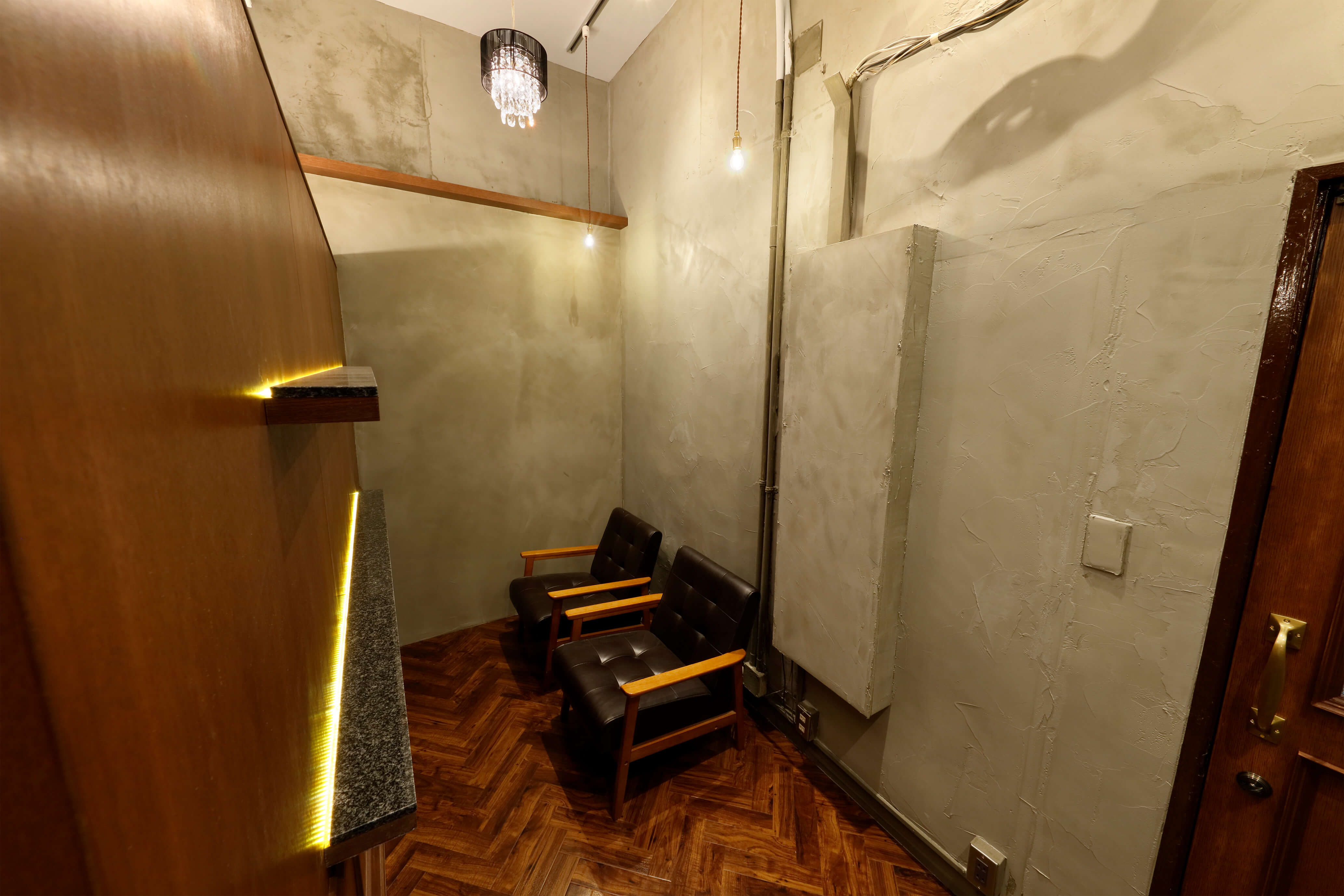 Supremacy店内待合室