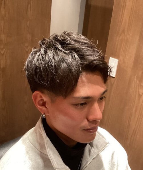 ツーブロック×アップバング1