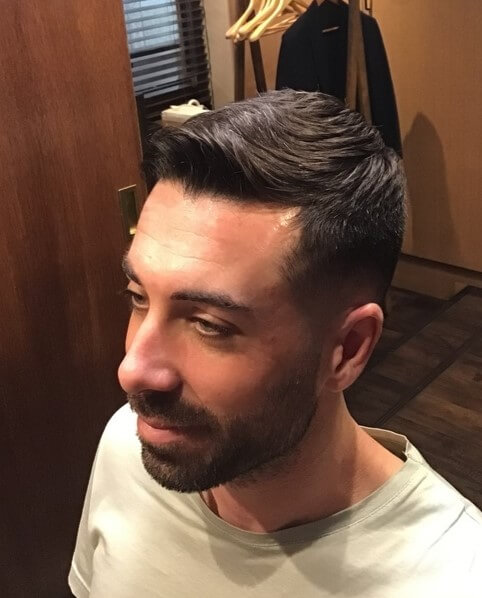 刈り上げ×アップバング1