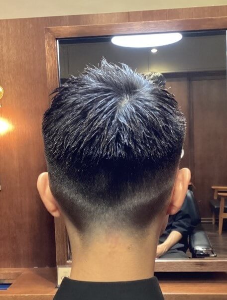 刈り上げ×無造作ヘア3